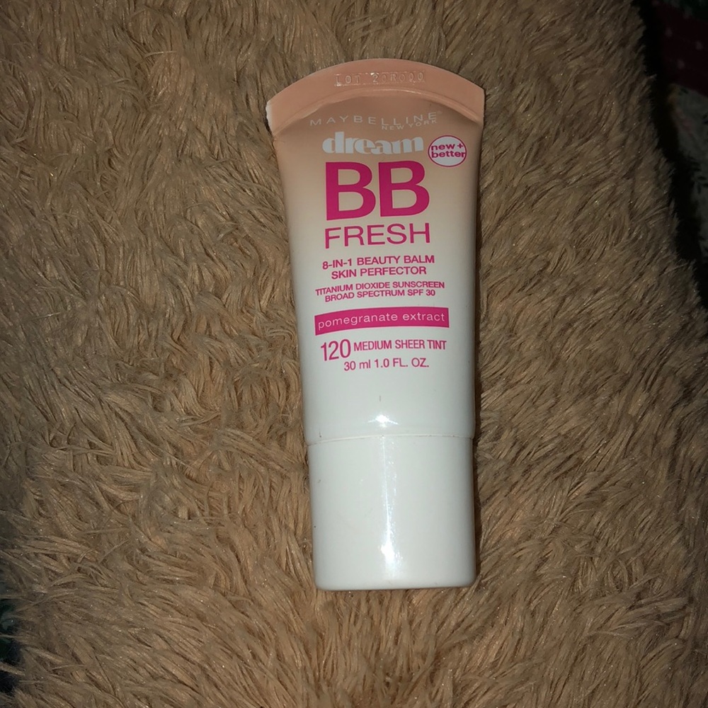 Im selling bb cream